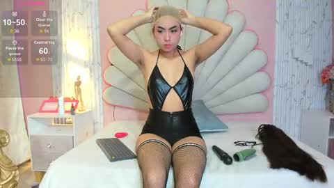 MiraRossi online show from 07-15-26, 08:03