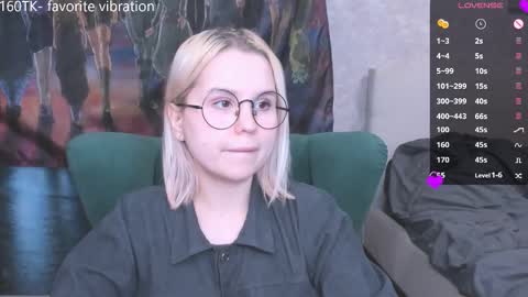 Kira online show from 02-24-25, 12:52