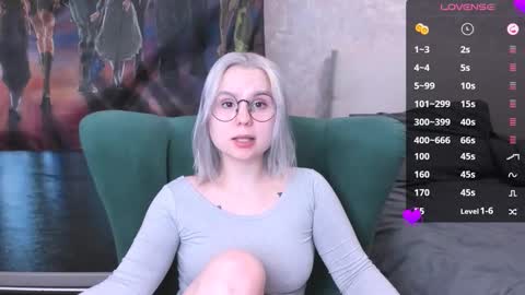 Kira online show from 03-11-25, 08:20