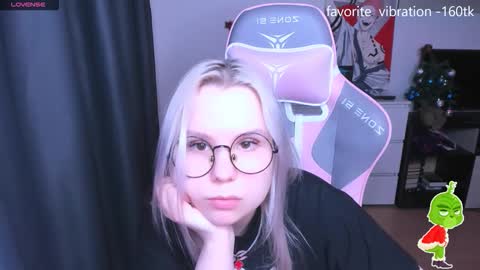 Snapshot of miray_kuriyama chatting on 01-13-26, 08:58 Kira online show from 01-13-26, 08:58