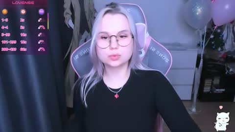 Snapshot of miray_kuriyama chatting on 02-09-26, 08:13 Kira online show from 02-09-26, 08:13