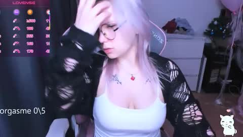 Snapshot of miray_kuriyama chatting on 02-13-26, 08:16 Kira online show from 02-13-26, 08:16