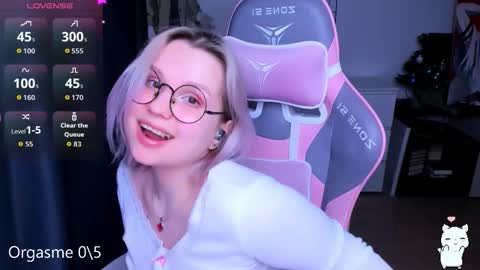 Snapshot of miray_kuriyama chatting on 03-14-26, 04:45 Kira online show from 03-14-26, 04:45