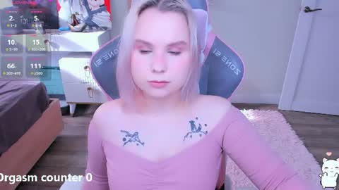 Kira online show from 07-08-26, 02:54