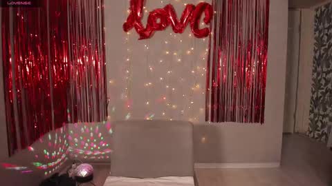 Mira online show from 02-19-25, 07:06