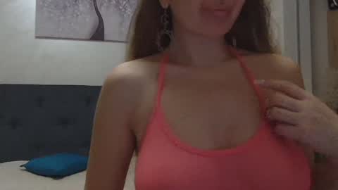 Snapshot of miriam04 chatting on 01-20-25, 09:43 miriam04 online show from 01-20-25, 09:43