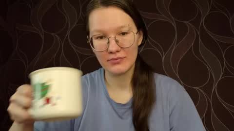 Snapshot of miriamor chatting on 09-28-25, 07:47 Mira online show from 09-28-25, 07:47