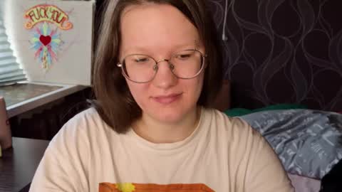 Snapshot of miriamor chatting on 10-04-25, 08:23 Mira online show from 10-04-25, 08:23