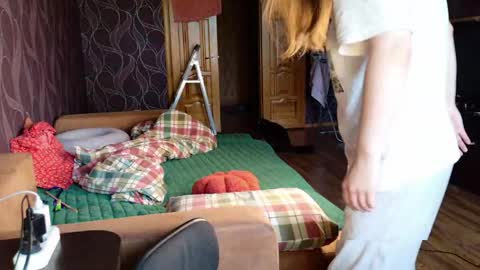Snapshot of miriamor chatting on 05-19-26, 06:53 Mira online show from 05-19-26, 06:53