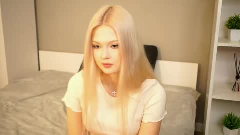 Elsa online show from 10-18-25, 10:10