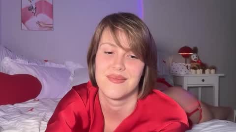 Snapshot of mirrorofsoul chatting on 12-03-25, 05:00 Shelley online show from 12-03-25, 05:00