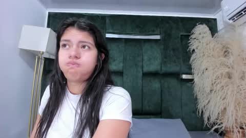 Snapshot of misaki_kai chatting on 12-04-25, 05:39 Misaki Kai online show from 12-04-25, 05:39