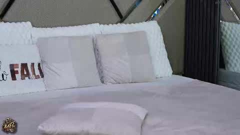 Snapshot of mishabrizo chatting on 11-20-25, 05:18 MishaBrizo online show from 11-20-25, 05:18