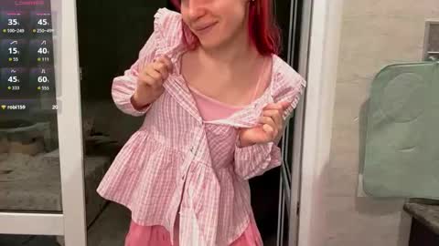 Molly online show from 10-04-25, 05:33