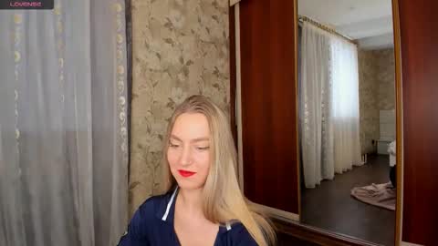 Snapshot of mishapallmer chatting on 11-22-25, 08:46 mishapallmer online show from 11-22-25, 08:46