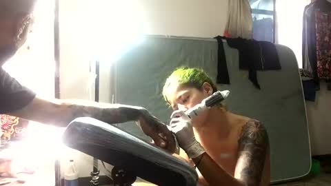 Mishone y Ares online show from 12-15-24, 06:04