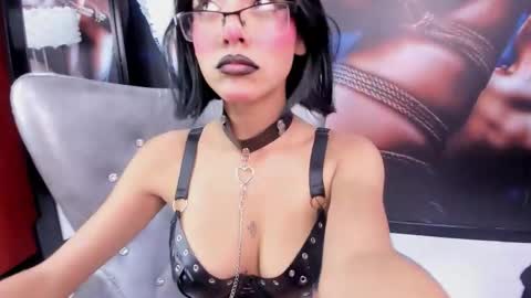 Marilyn online show from 03-24-26, 06:13