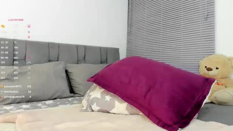 miss__jones_ online show from 10-08-25, 04:32