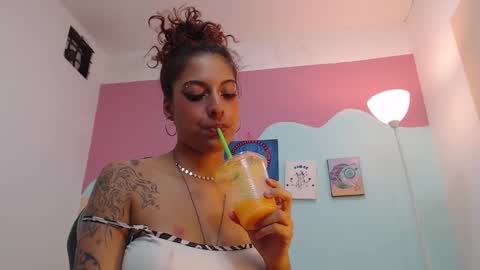 Akemi 3 online show from 02-07-25, 09:37