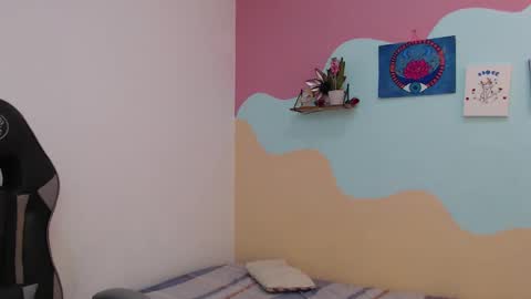 Akemi 3 online show from 02-13-25, 05:01