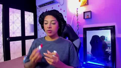 Snapshot of miss_akemi chatting on 10-23-25, 01:10 Akemi 3 online show from 10-23-25, 01:10