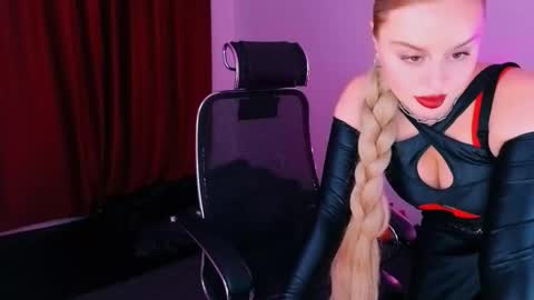 miss_alice_silver online show from 11-30-25, 03:16