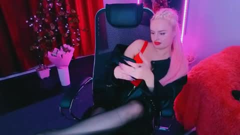 miss_alice_silver online show from 04-29-26, 06:14