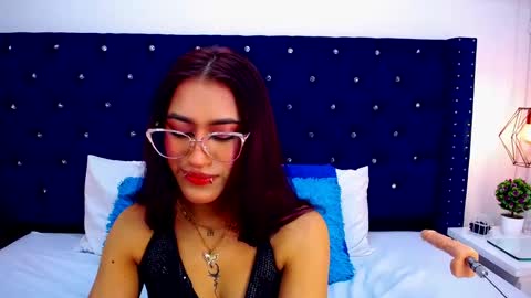 miss_ariss online show from 10-25-25, 05:26