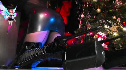 missAsmodeus online show from 12-28-24, 10:55