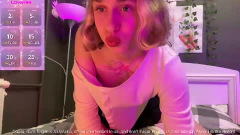 Snapshot of miss_barbie1 chatting on 07-22-26, 10:23 Anya online show from 07-22-26, 10:23