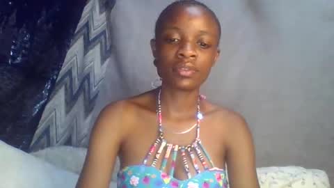 miss_belllo online show from 02-05-25, 06:02