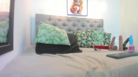 miss_big_ass21 online show from 03-12-25, 01:03