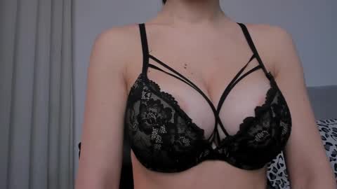 Snapshot of miss_boobtastic chatting on 02-09-25, 03:45 Ivy online show from 02-09-25, 03:45