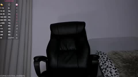 Snapshot of miss_boobtastic chatting on 02-13-25, 05:11 Ivy online show from 02-13-25, 05:11