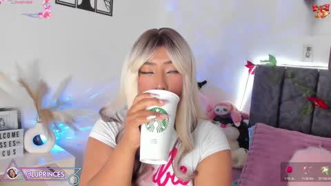 Snapshot of miss_brunette_ chatting on 02-13-25, 11:04 lucy 3 online show from 02-13-25, 11:04