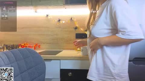 Sandy online show from 10-27-25, 12:36