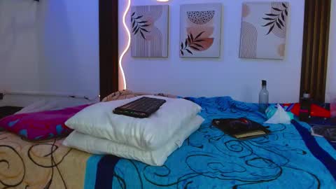 Merie online show from 03-10-26, 08:58