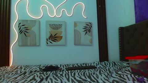 Merie online show from 04-12-26, 10:59