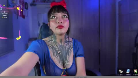 Snapshot of miss_cherry_kath chatting on 12-18-25, 03:45 Kath online show from 12-18-25, 03:45