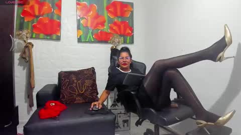 Snapshot of miss_clarepocahose chatting on 03-06-26, 12:40 Clare PocaHose online show from 03-06-26, 12:40