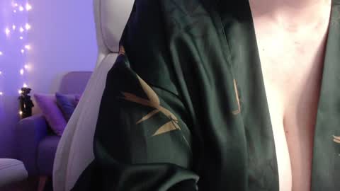 liza online show from 12-28-24, 02:33