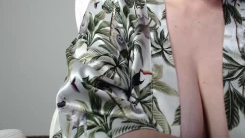 liza online show from 10-15-25, 01:50