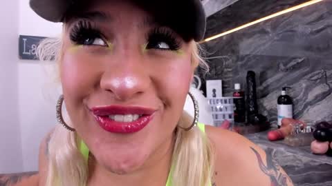 Danika online show from 01-27-25, 07:56