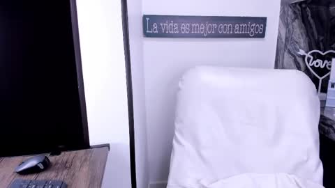 Danika online show from 02-14-25, 11:10