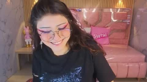 miss_devil_s online show from 12-19-25, 03:24