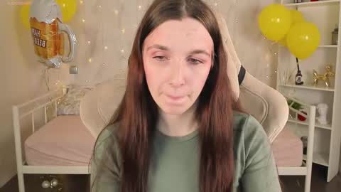 Snapshot of miss_eva__ chatting on 09-29-25, 12:05 Eva online show from 09-29-25, 12:05