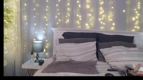 Snapshot of miss_eva_xxx chatting on 06-05-26, 04:30 Miss EVA Email misseva123xxx online show from 06-05-26, 04:30