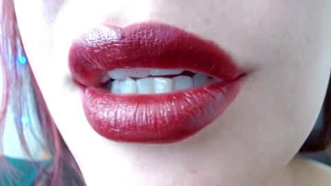 Snapshot of miss_evoleth2 chatting on 01-31-25, 07:51 Miss Evoleth online show from 01-31-25, 07:51