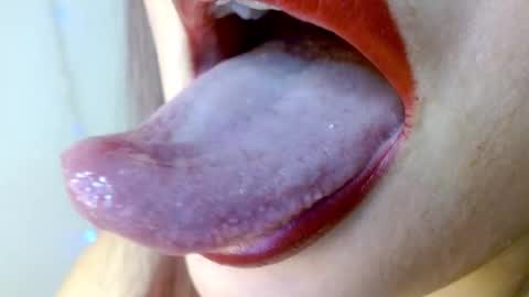 Snapshot of miss_evoleth2 chatting on 02-04-25, 04:37 Miss Evoleth online show from 02-04-25, 04:37