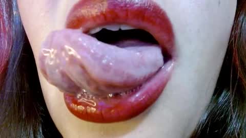 Snapshot of miss_evoleth2 chatting on 02-10-25, 07:26 Miss Evoleth online show from 02-10-25, 07:26